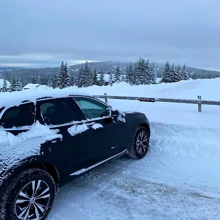 Lys Og Moderne Rett Ved Skiloypa Pa - Kort Vei Til Sjusjoen, Lillehammer Og Hafjell - Dyr Ikke Tillatt