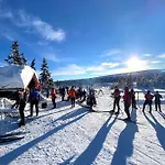 Lys Og Moderne Rett Ved Skiloypa Pa - Kort Vei Til Sjusjoen, Lillehammer Og Hafjell - Dyr Ikke Tillatt Lägenhet Nordseter